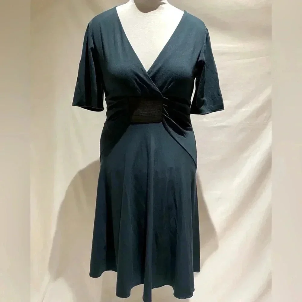 Armani Collezioni Green Knit Dress with Elastic Waist Gather, size 12 - Picture 2 of 10